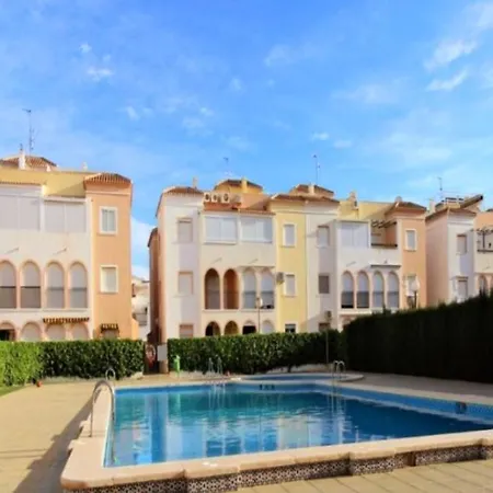Apartamento Dalia,close To The Sea & Swimming Pool Apartamento